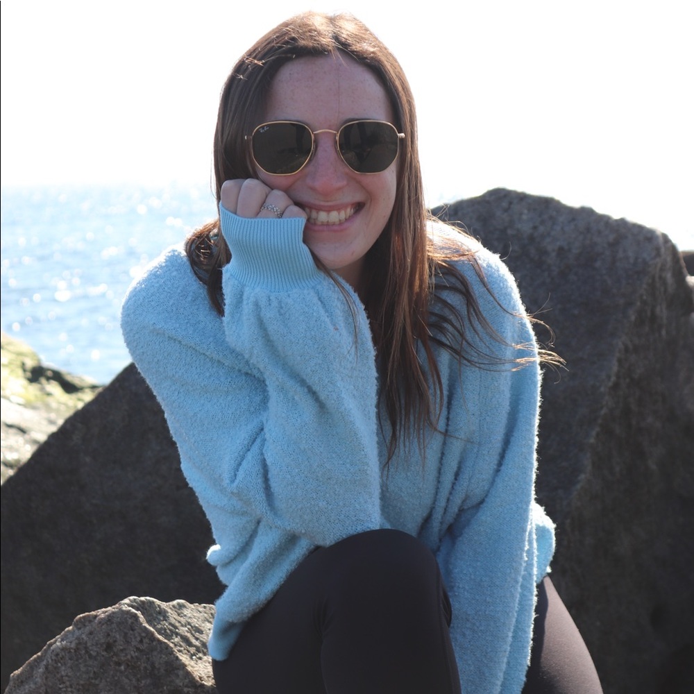 Meet your Posher, Alyssa